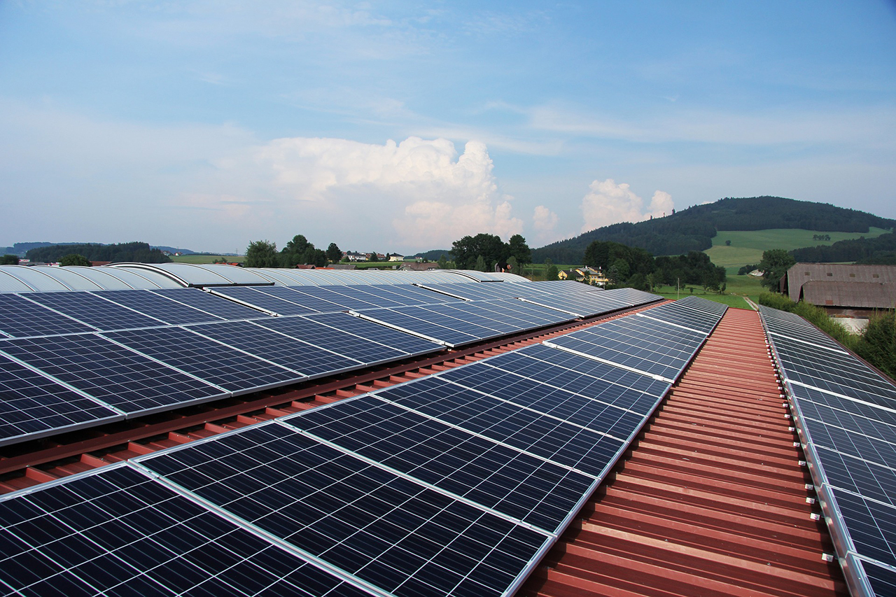 Sistema Fotovoltaico Híbrido: Entenda o Que é e Suas Aplicações